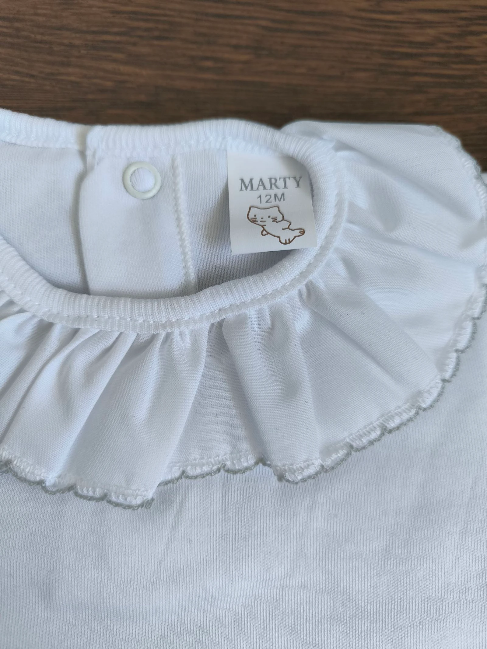 New baby bodysuit with tag - 12 months – photo 2